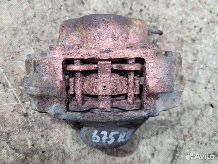 Суппорт задний правый Opel Vectra 86 C18NZ 1991