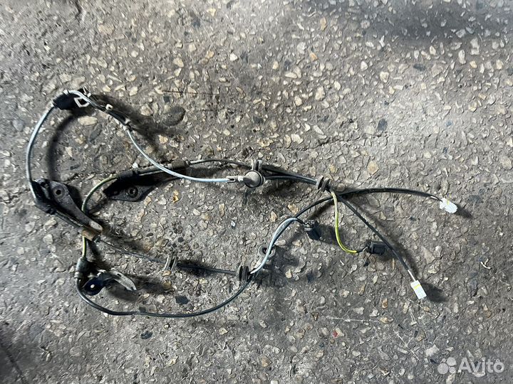 Провод задний датчика Abs Toyota Verso 09-12