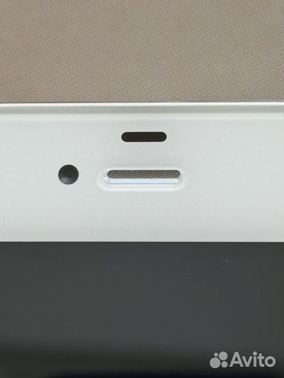 iPhone 4S, 16 ГБ