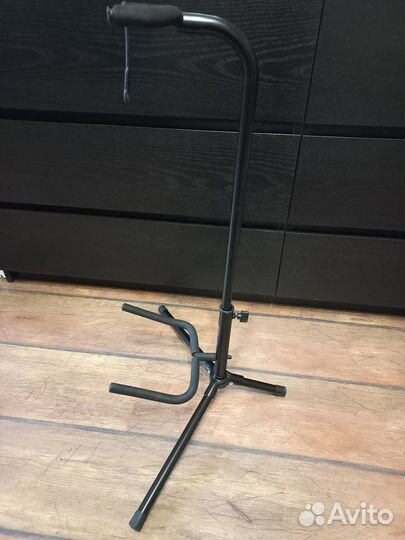 Гитарный стенд Clifton