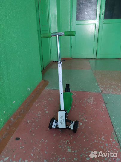 Самокат детский трехколесный