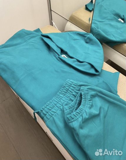 Спортивный костюм lime