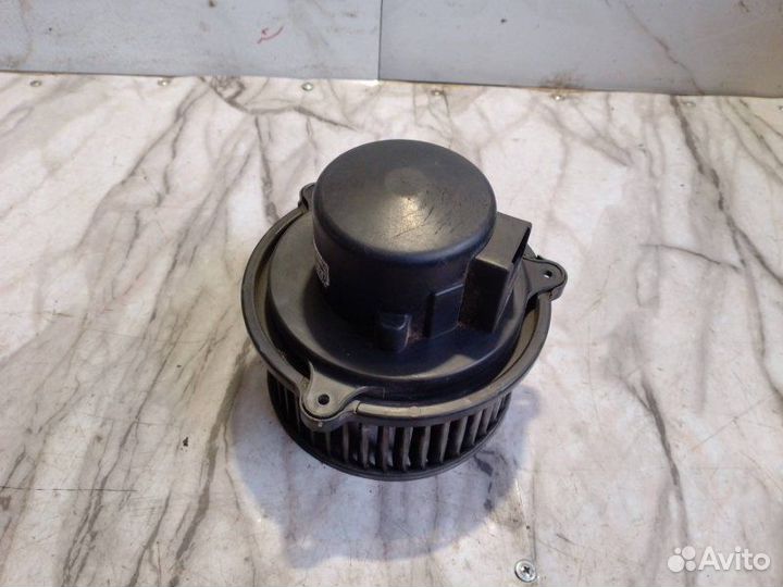 Моторчик печки передний Kia Sorento BL D4CB 2003