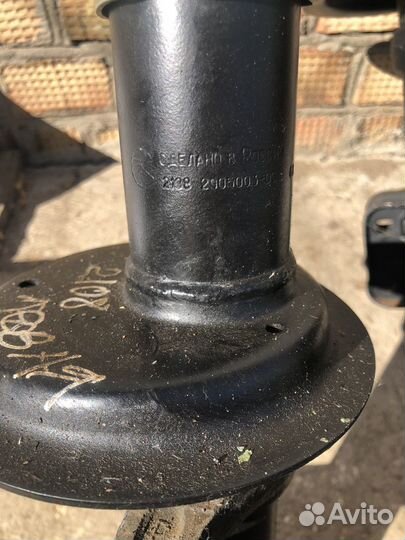 Передние стойки ваз 2108