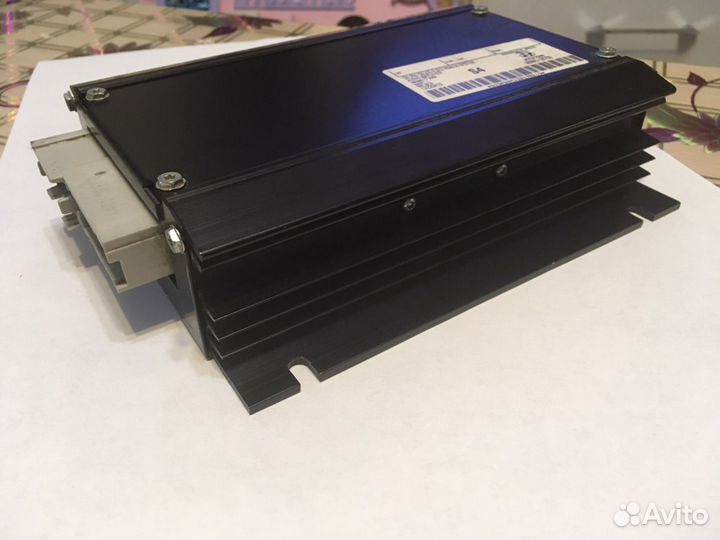 Усилитель штатный и магнитола на Hyundai Santa Fe