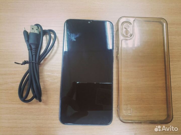 Samsung Galaxy A10, 2/32 ГБ