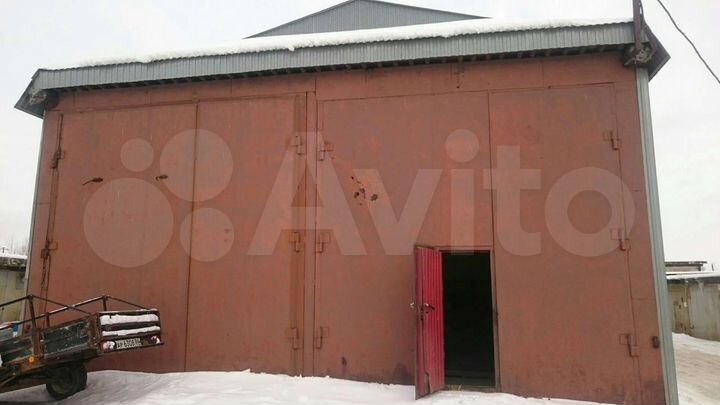 Гараж, > 30 м²