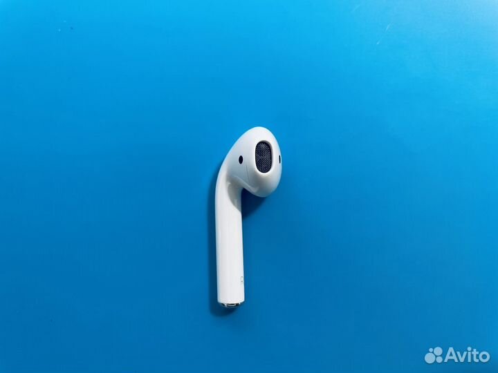 Правый наушник AirPods 2 (A2032) Неисправный