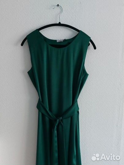 Платье женское 44 46 на выпускной вечернее