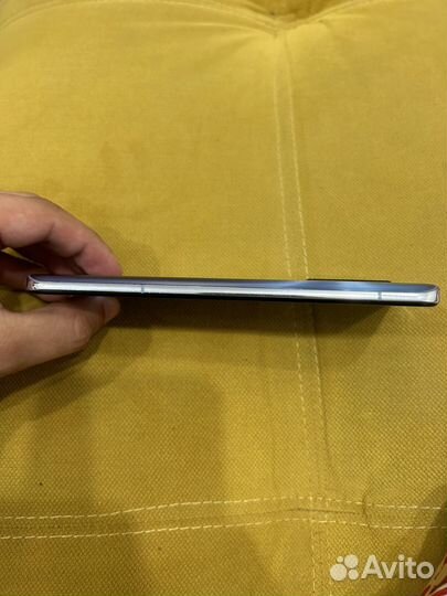 Мобильные телефоны бу honor 30 premium 256/8