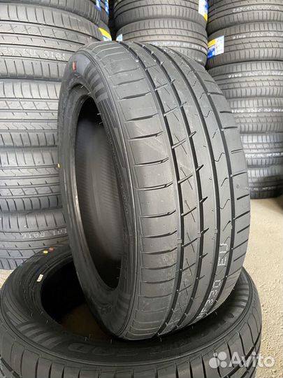 Habilead HF330 235/45 R18 99W