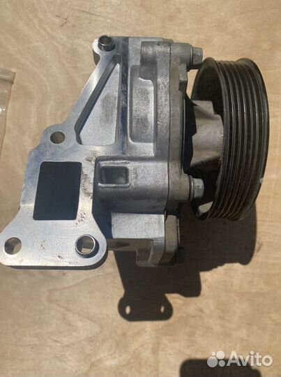 Водяной насос (помпа) KIA Sportage