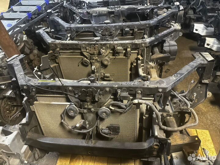 Панель радиаторов Nissan X Trail T31