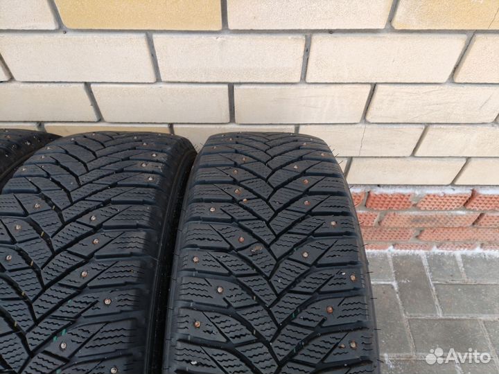 Triangle IceLink Trin PS01 215/60 R17