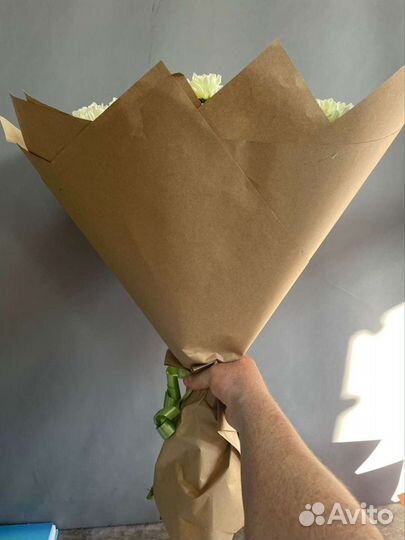 Букет из кустовых хризантем с доставкой по Москве