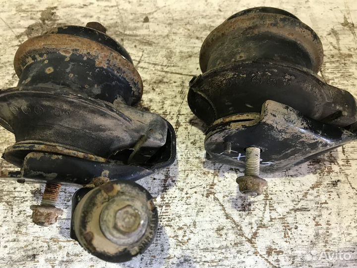 Опора двигателя Инфинити FX35 Infiniti FX35