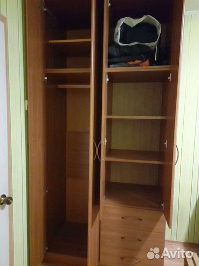 Шкаф