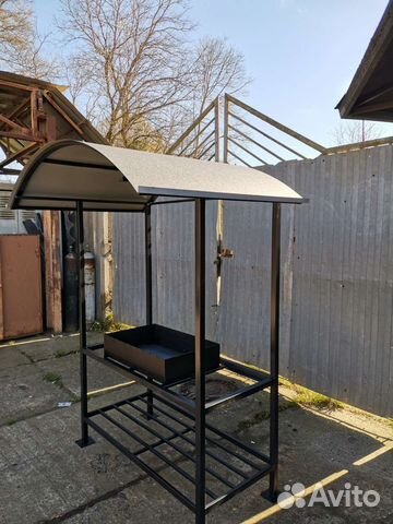 Мангал с крышей