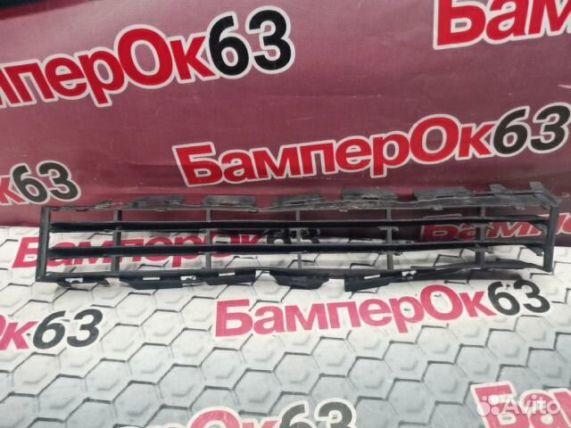 Решетка бампера передний Renault Megane