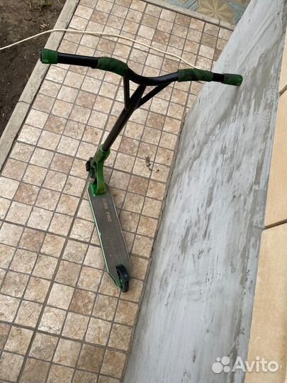 Продаю трюковой самокат KMC pro