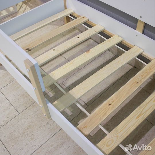 Кровать подростковая 
