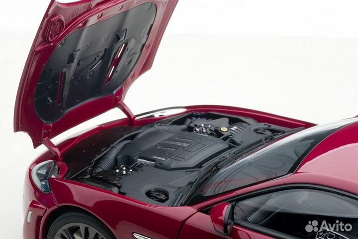 Jaguar XKR-S 1/18 Autoart