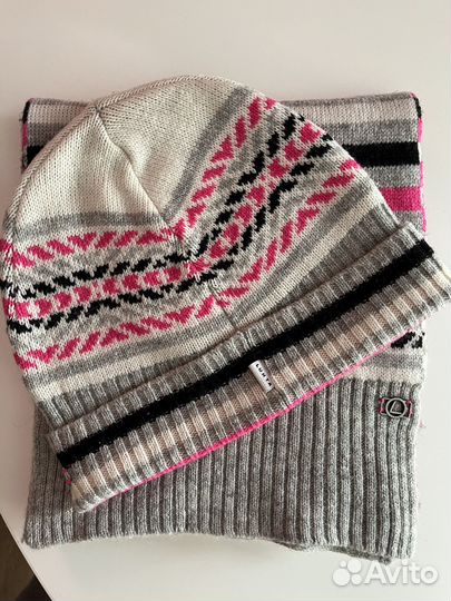 Шапка женская вязаная