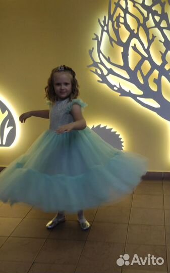 Нарядное платье для девочки