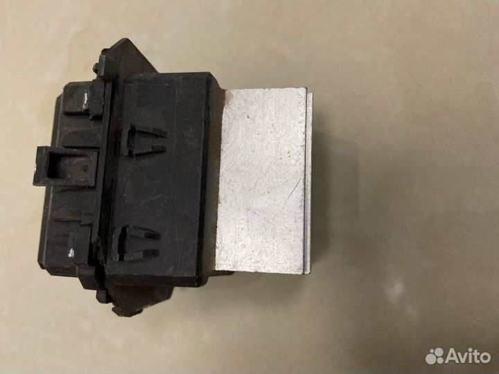 Резистор печки Лада Веста 2180 21129 2018