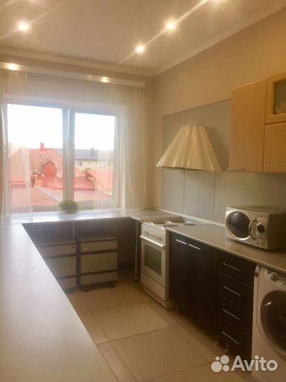 Магазин продукты и кафе