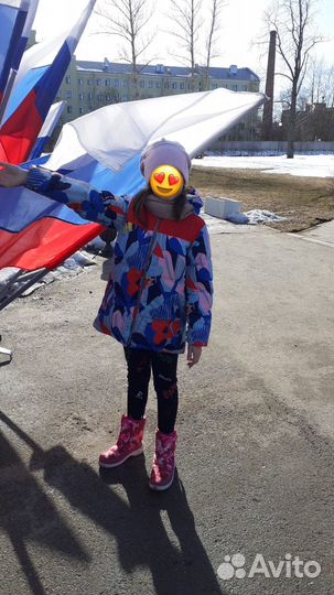 Куртка для девочки 140