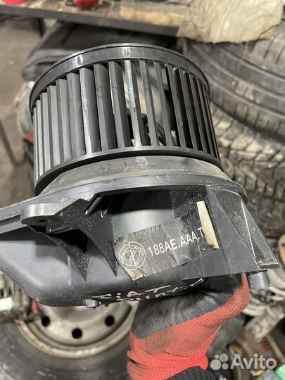 Fiat punto III (199) моторчик отопителя