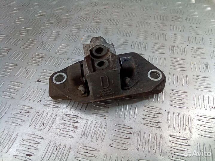 Подушка двигателя 30748811 Volvo XC90 1 2.4 Дизель