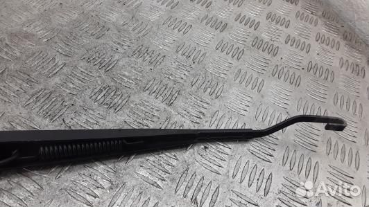 Щеткодержатель лобового стекла chrysler 300C 1 (99