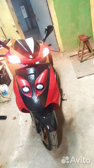 Макси скутер бу