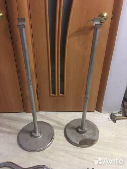 Стойки для штанги