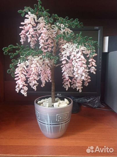 Дерево глициния из бисера. Ручная работа