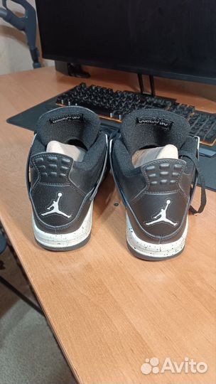 Продам новые кроссовки Jordan 44размер