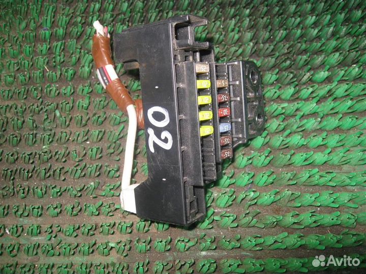 Блок предохранителей салонный Toyota Corolla Vers