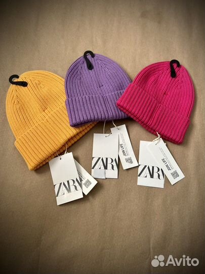 Шапка для девочки Zara 3-5лет