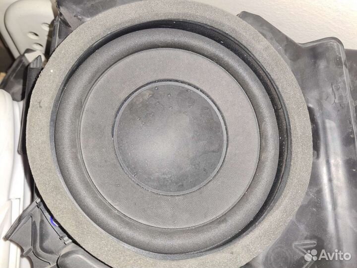 Динамик для сабвуфера Lexus RX 350/400H 861600WM10