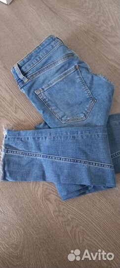 Джинсы zara женские голубые