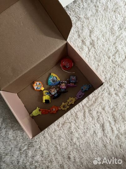 Киндер сюрпризы коробка