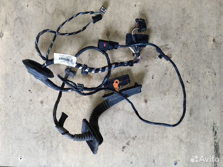 Жгут проводов задней правой двери VW Tiguan