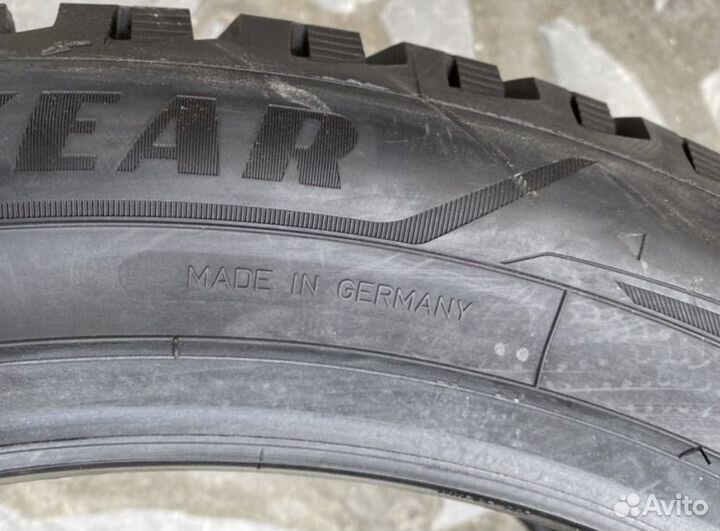 Goodyear Ultra Grip Ice Arctic 2 SUV 275/45 R21 110T