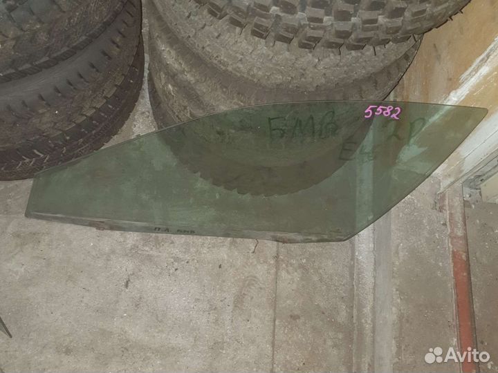 Стекло двери передней бмв Е46