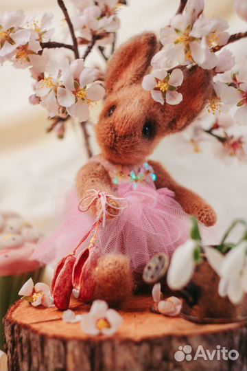 Вязаная игрушка в стиле тедди 