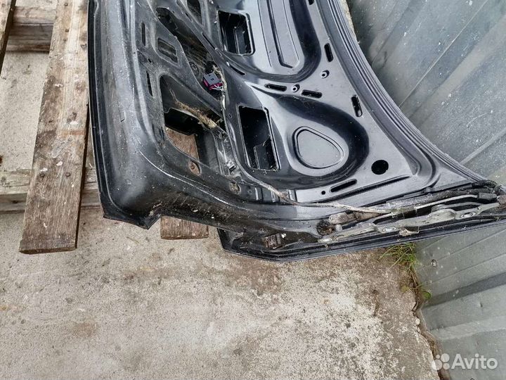 Крышка багажника Ауди 80 B4