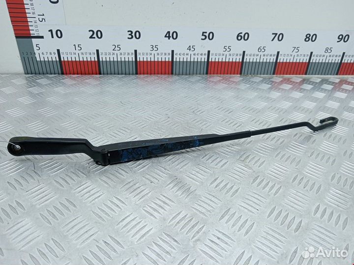 Щеткодержатель (поводок стеклоочистителя, дворник)