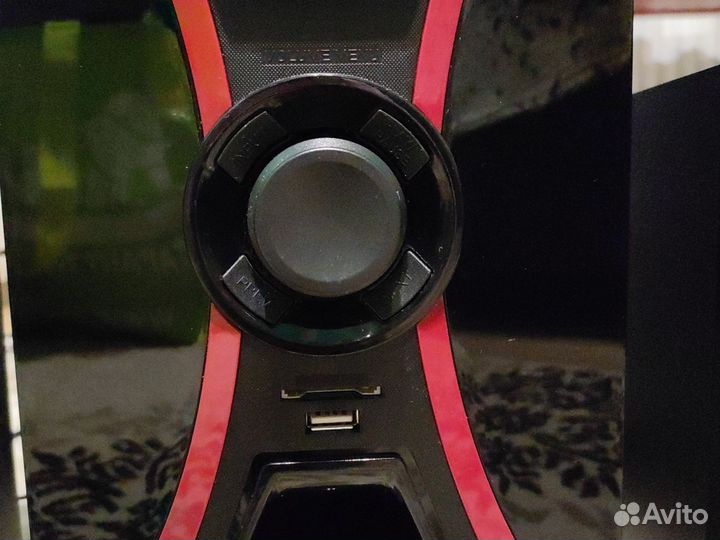 Активные напольные колонки